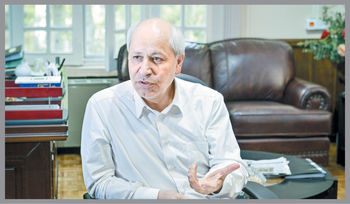 مهار اسب چموش
